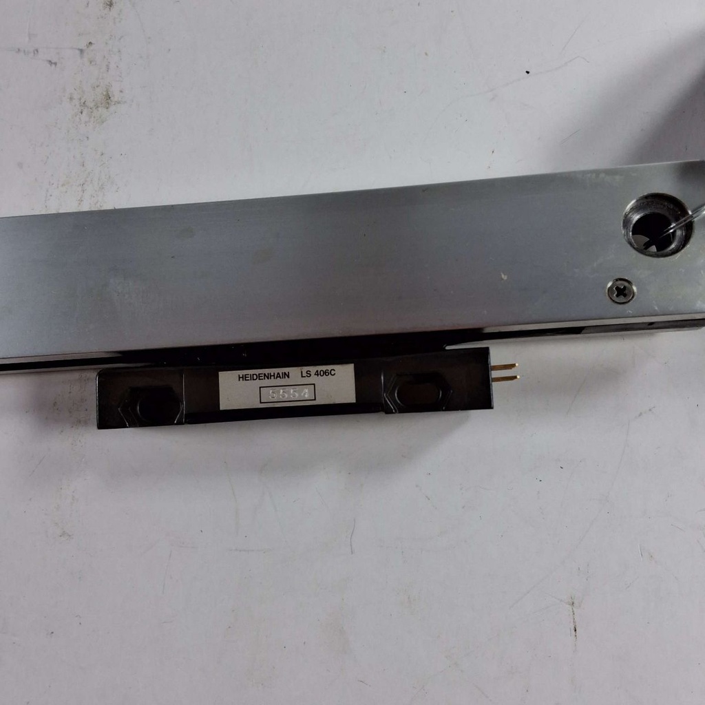 310 750 11 HEIDENHAIN SCALE LS406C ML220 Y/U FI190 CHARMILLES - USED-TESTED