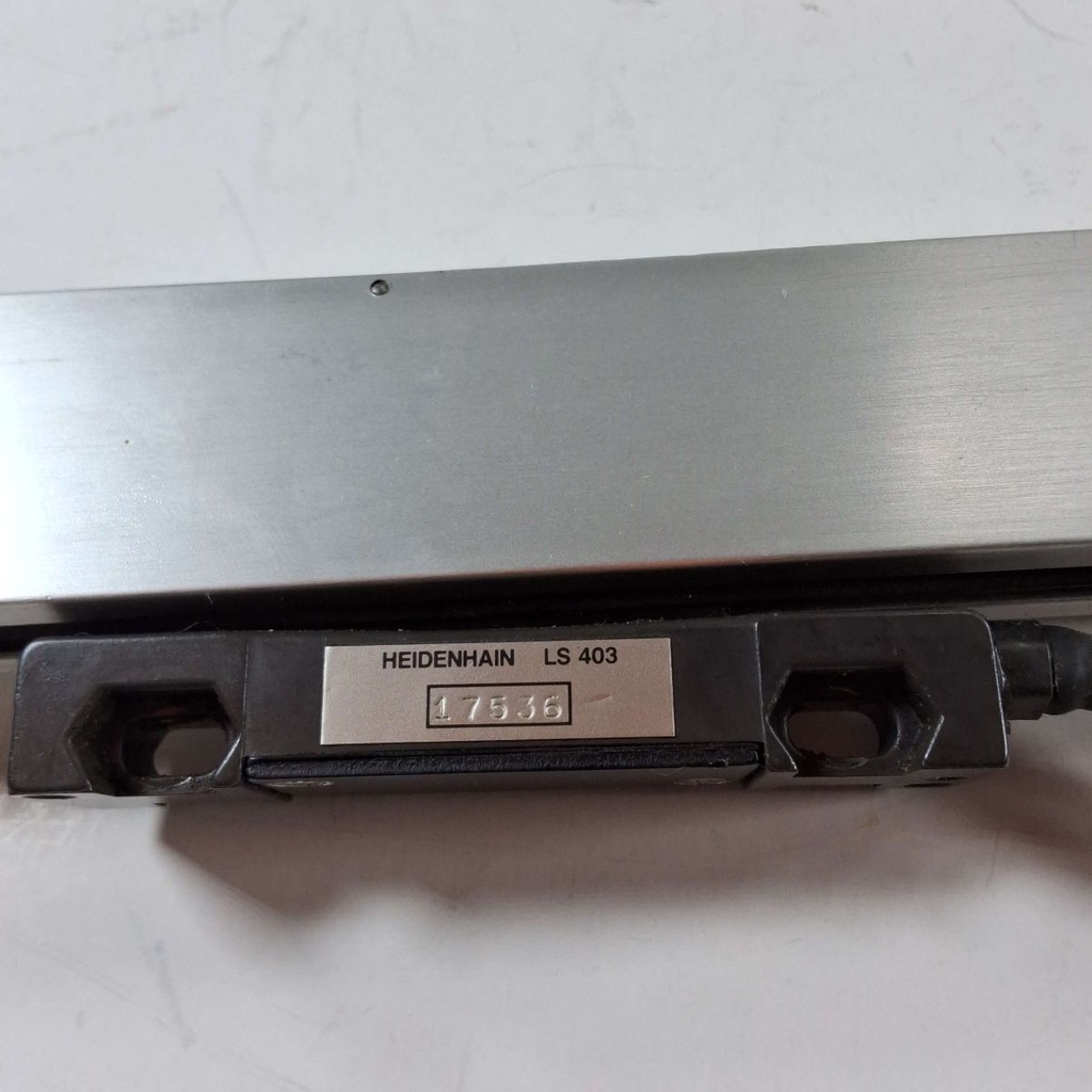 LS 403 520MM SCALE HEIDENHAIN HEIDENHAIN LS 403 sealed linear encoder scale with 520mm measuring length. CHARMILLES - USED-TESTED