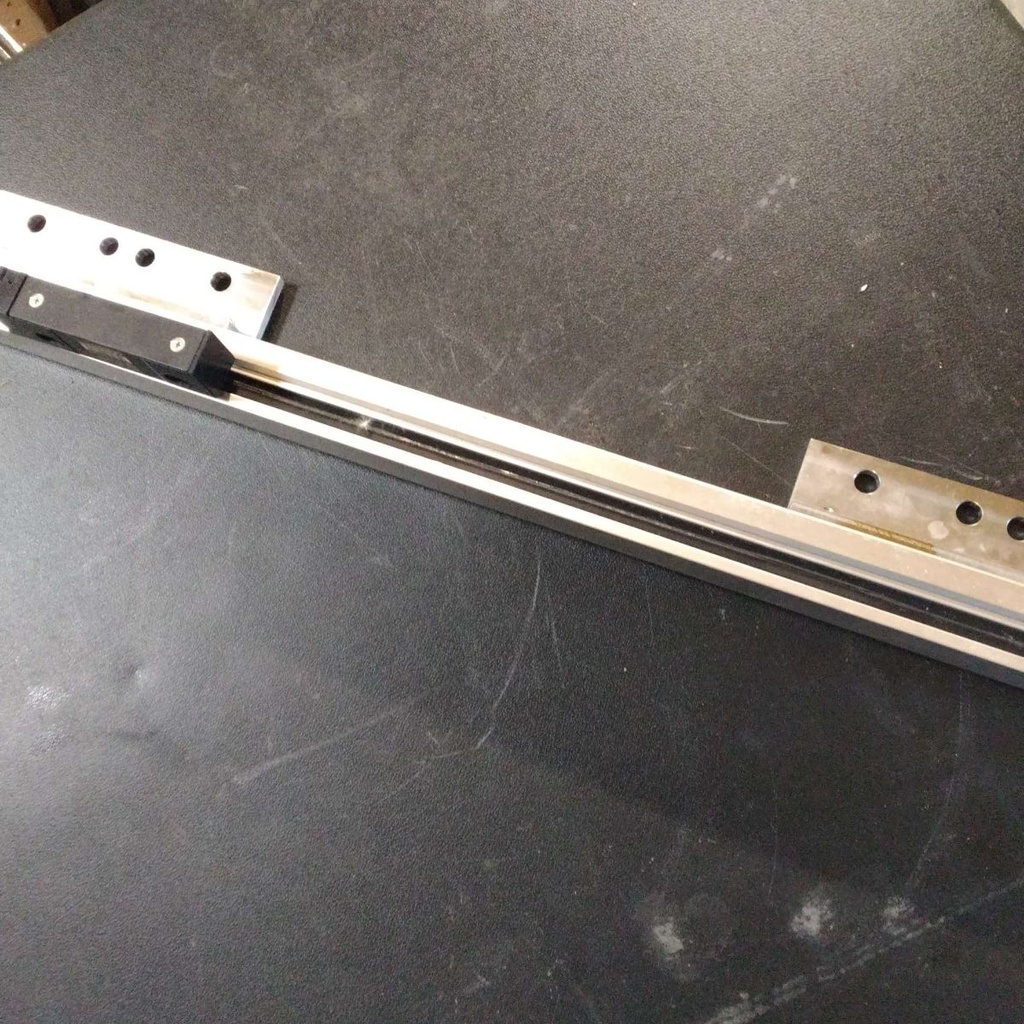 LC481 370MM SCALE HEIDENHAIN HEIDENHAIN Linear scale LC481 370mm CHARMILLES - USED-TESTED